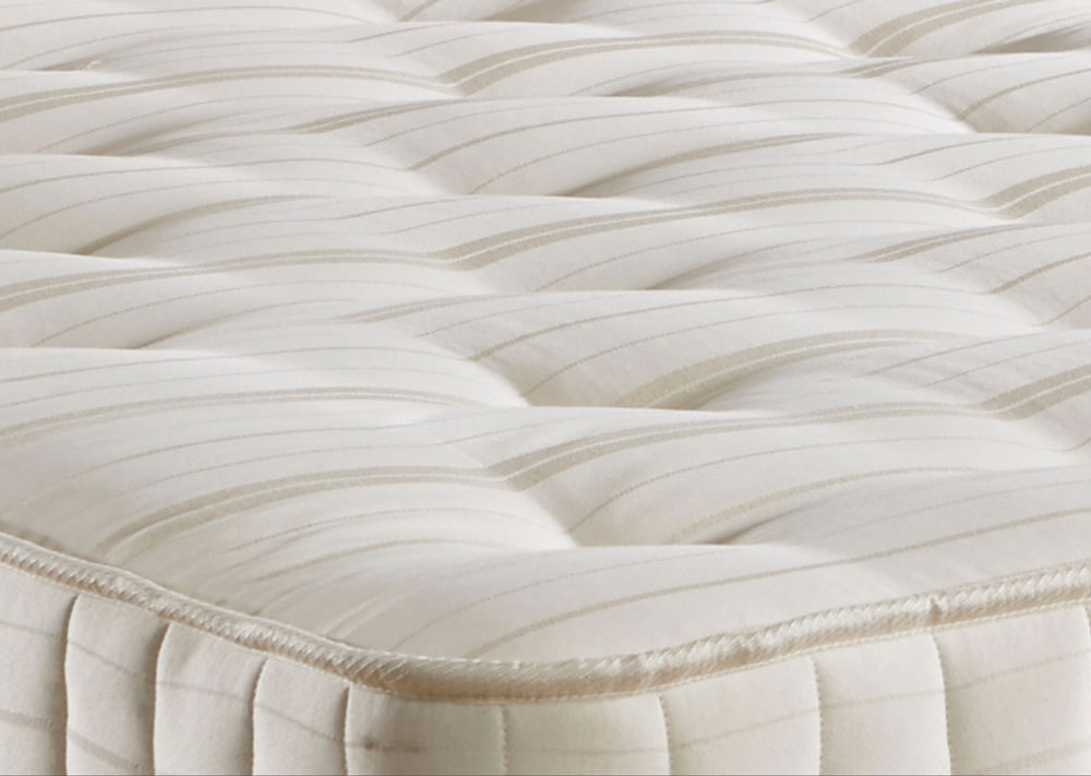 Lingfield Deluxe Three Quarter Divan Bed